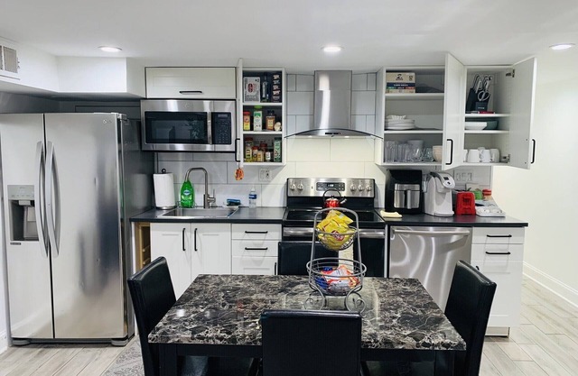 ⭐️Prime Area💥Park & Walk to Sites ⭐️ Sleeps 6 ⭐️ 2-Baths ✔️