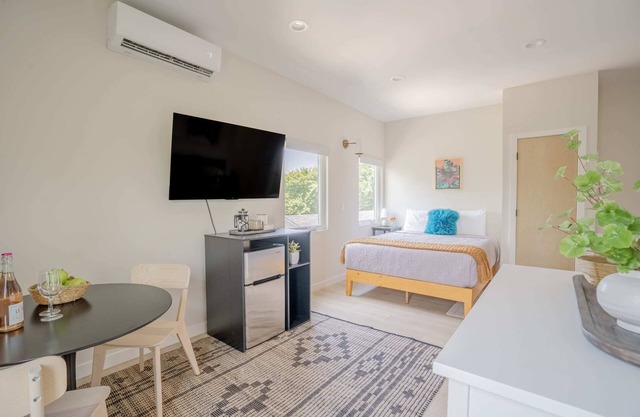 Prime Location, SXSW, Monthly Stays | Daisy