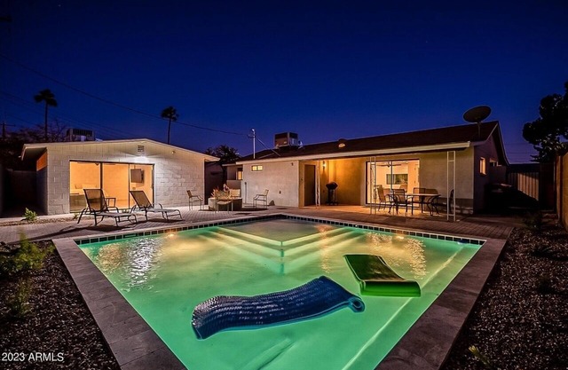 PRIME S SCOTTSDALE PROPERTY! 5 min to old town!