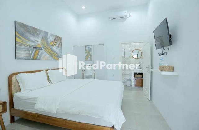 Pringgading Surf Camp Bengkulu Mitra RedDoorz
