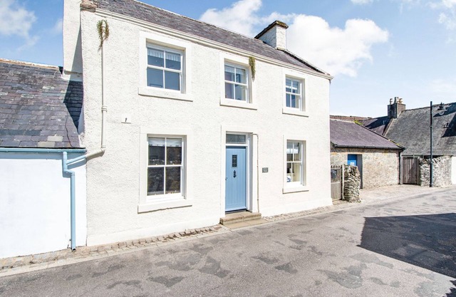 PRIORY WALK, pet friendly, character holiday cottage in Whithorn