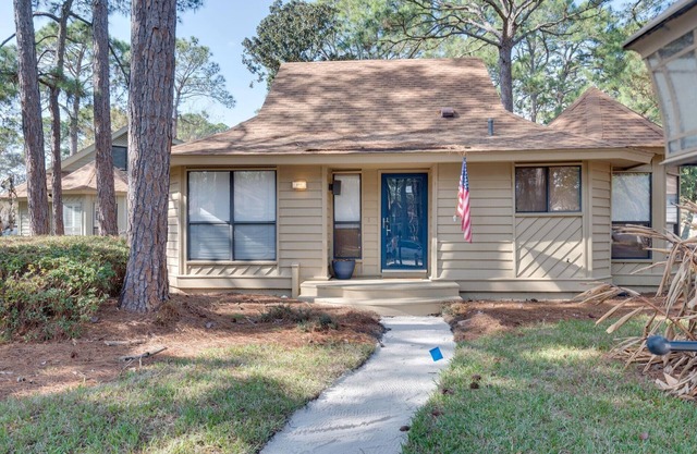 Private 3 beds, 2 bath condo in Augusta Village at Sandestin Golf and Beach Resort