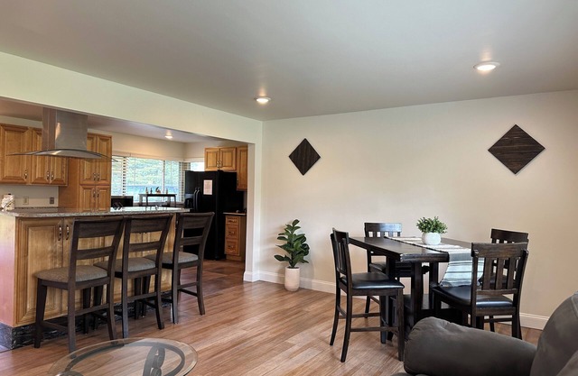 Private 4BDRM-3 BTHS house, 5 Miles from Downtown #3 ❤️