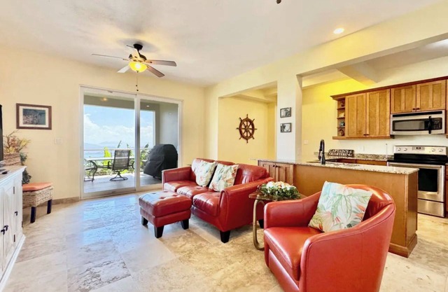 Private apartment on northside of St. Thomas overlooking 4 bays with WiFi, AC