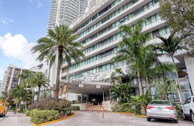 Private Apartments at the Casablanca