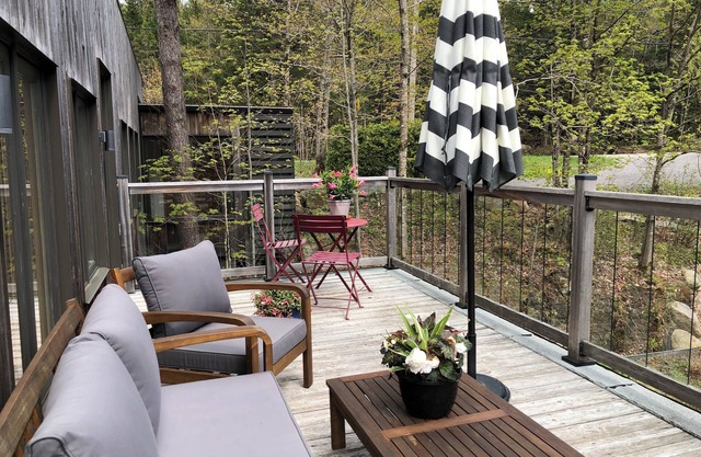 Private modern cottage with stunning scenery and direct water access