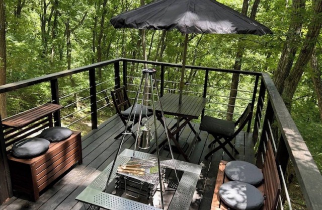 Private cottage surrounded by nature | Wooden deck/Agatsumagun Gunma