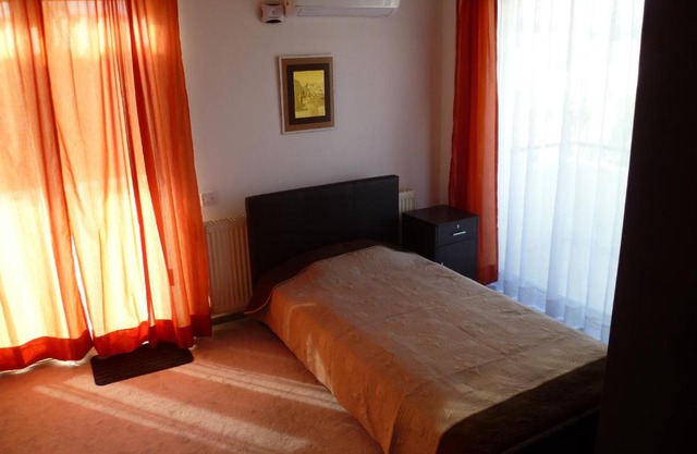 Private deluxe room with balcony at Datacom building