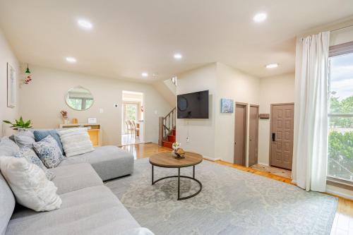 Private Downtown Herndon Escape Full Amenities