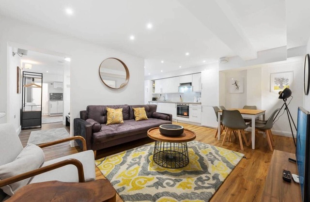 Private En-Suite 3-Bedroom Flat in Tufnell Park