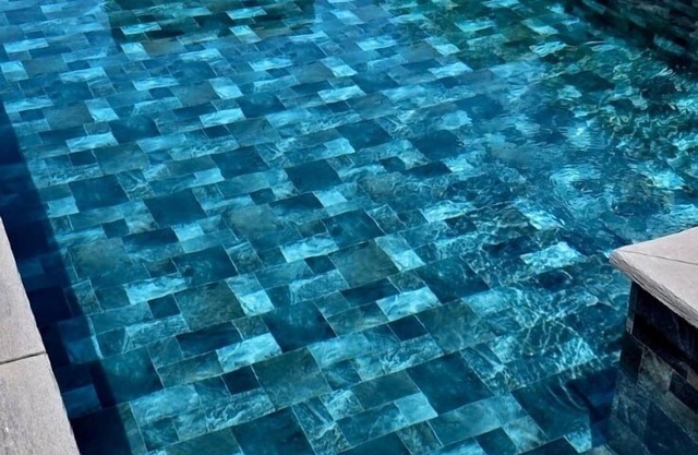 Private heated pool and jacuzzi villa