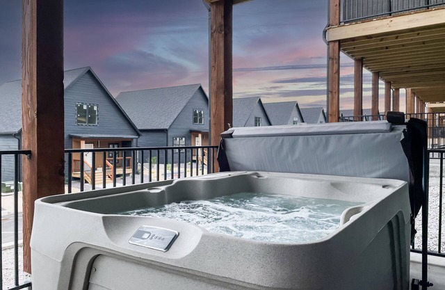 Private hot tub, Pool table, Dog-friendly | Mini Wildflower