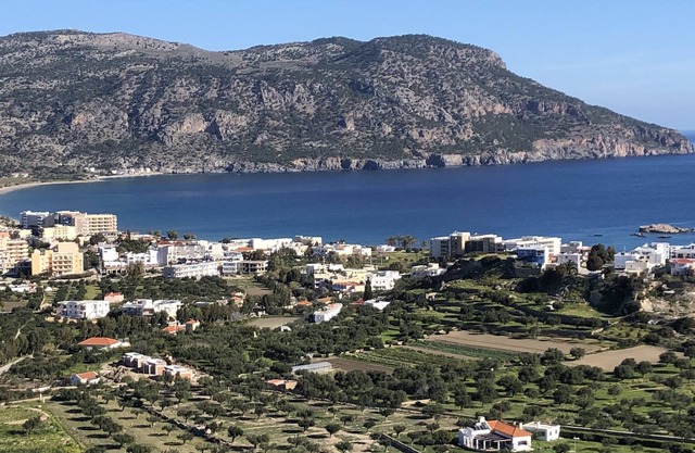 Private house near Port with parking. Renovated in 2023, 2 bedrooms for 5 guests