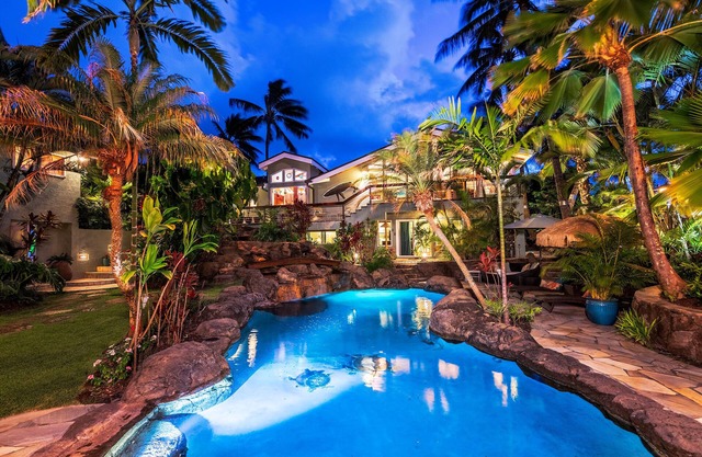 Private Luxury Estate Near Kailua Beach – Your Own Mini Resort!