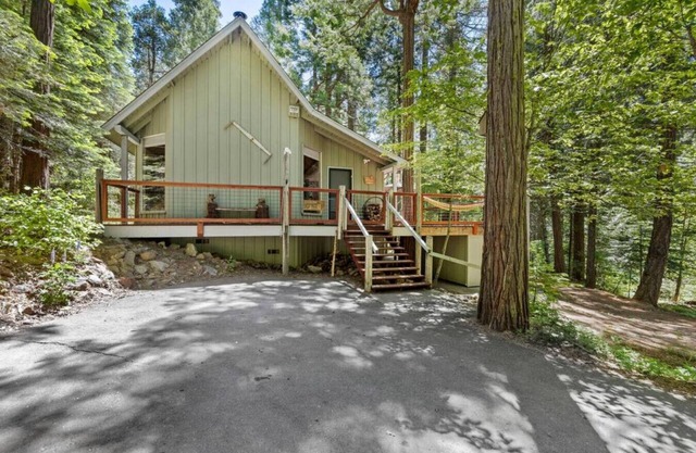 Private/Newly updated, Family/Pet friendly Cabin