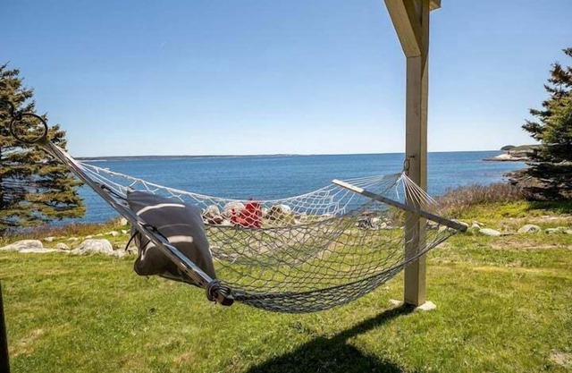 Private Nordic Spa Villa with Hot Tub and Sauna