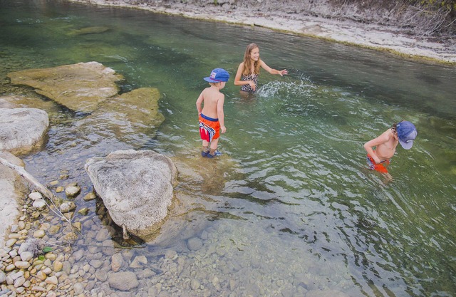Private Nueces River Ranch 110 mi W. of San Antonio,TX. FISHING/KAYAKING/TUBING