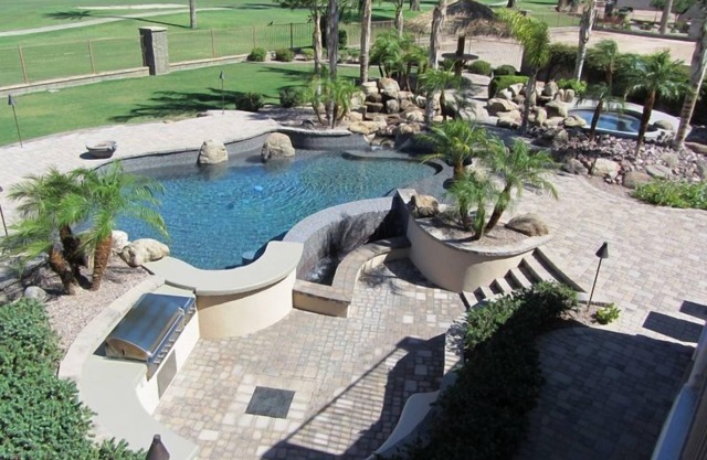 PRIVATE PARADISE, WEST VALLEY, ON WIGWAM GOLF COURSE, NEAR PRIME ATTRACTIONS