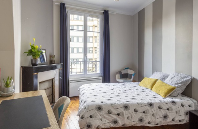 Private Room - Courbeboie