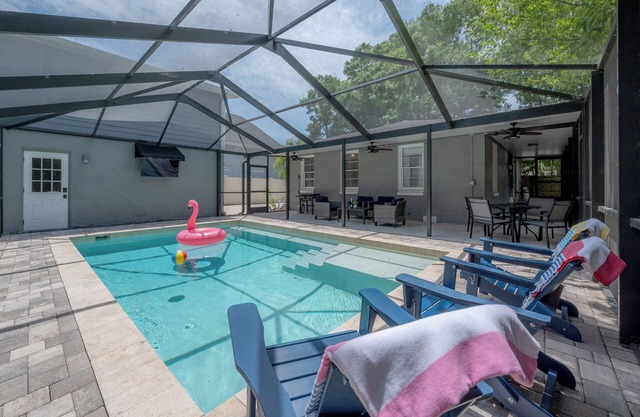 Private Screened in Pool with Main and Guest House