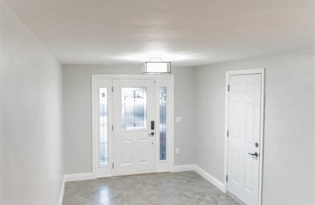 Private Suite 1Bd1Ba Living Room Kitchen in Decent and Convenient Neighborhood