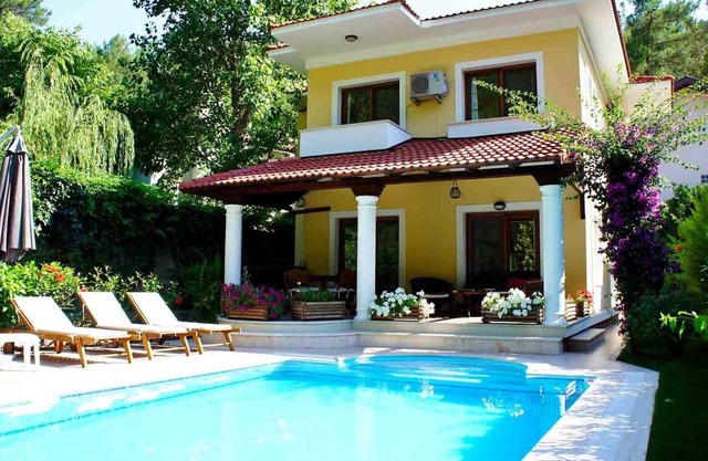 Private Villa by the Pine Forest, who looks for Calm and Quite location