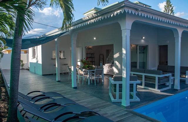 Private Villa near Golf, Casino & Beach for 8 people in quiet St-Francois