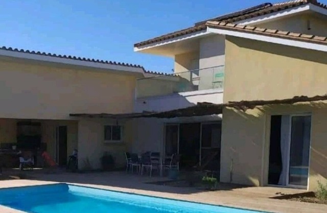 Private villa pool air conditioning 10 minutes from the beach