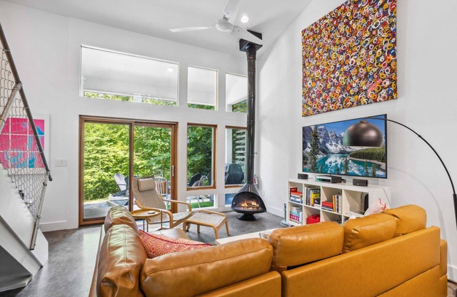 Prize-Winning Modern Home in the Mountains