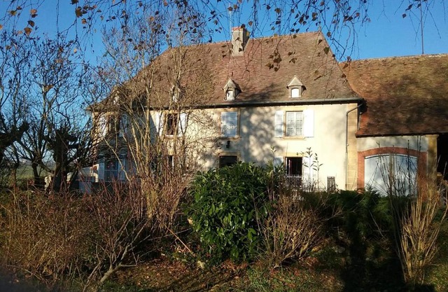 propriété familiale MERLE proche PARAY LE MONIAL