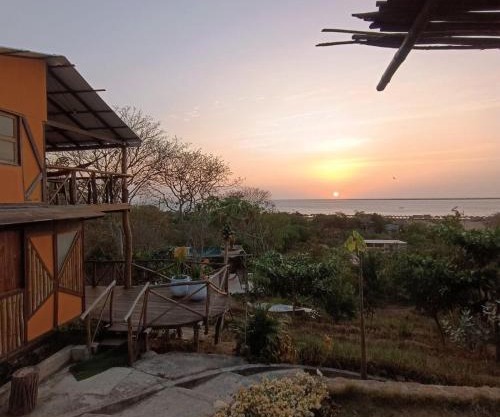 Puerta al Mar Ecolodge Glamping
