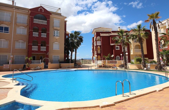 Puerto Marina Mar Menor Haven 2-bedroom, 3 pools apartment with WiFi, AC,