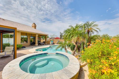Putting Green Golfers Getaway in Scottsdale