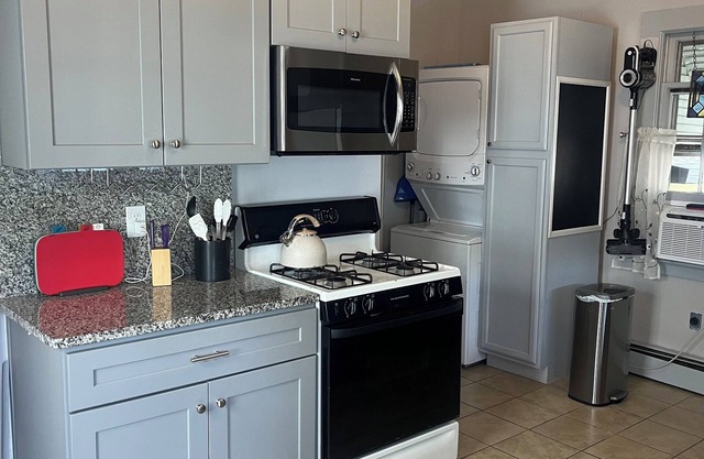 Quaint 1-Bedroom in Olde Town Portsmouth