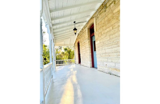 Quaint Historic Home 🏡 Central Location