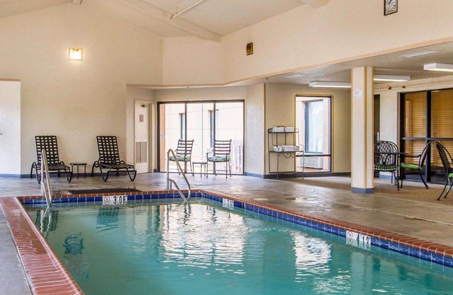 Quality Inn & Suites Benton - Draffenville