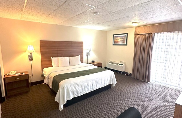 Quality Inn & Suites Salina West