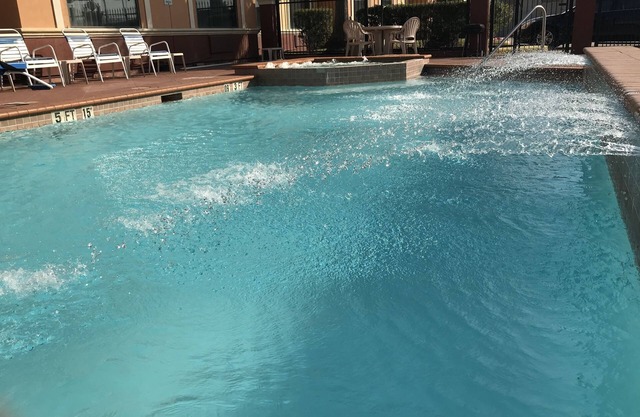 Quality Suites Houston NW Cy-Fair