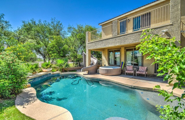 Queen Creek Family Retreat-private pool and waterslide