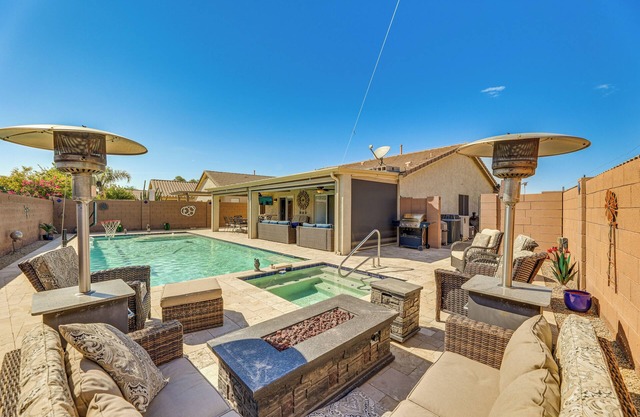 Queen Creek Home w/Pool: Swim, Golf & Explore!