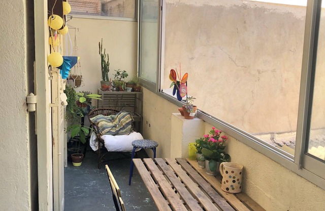 Quiet and bright cocoon, close to the town center and all amenities