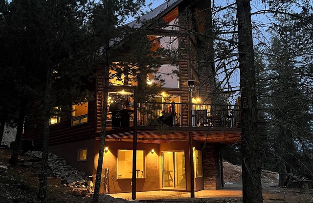Quiet Cabin in the Sacramentos. A place of solitude, not far from Cloudcroft.