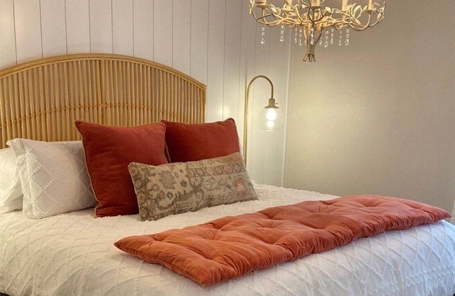 Quiet, Comfortable, Upscale Space