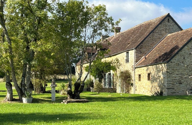Quiet family country house with brazier