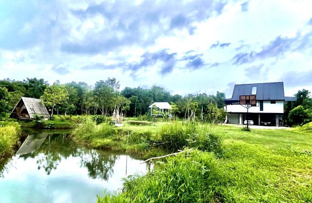 Quiet LakeHouse Appartement on Memory Beach road