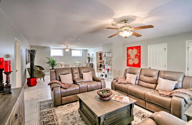 Quiet Memphis Home on 20 Acres 10 Mi to Downtown!