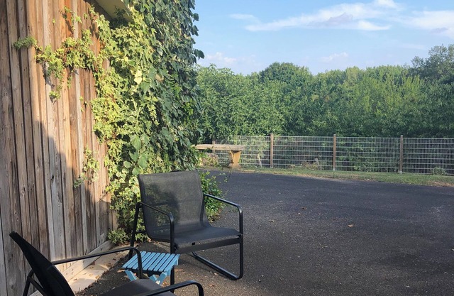 Quiet studio 8km from Futuroscope
