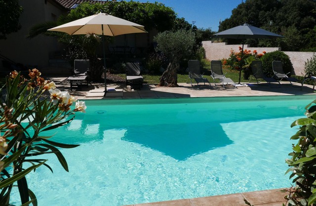 Quiet villa, on the edge of the garigue