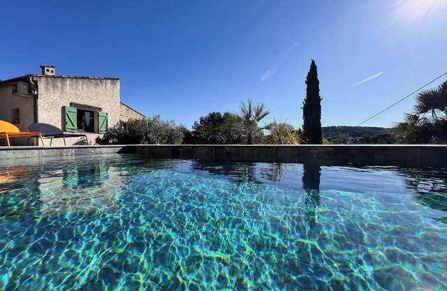 Quiet Villa with view and swimming pool
