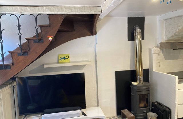 Quiet village house close to river and walks